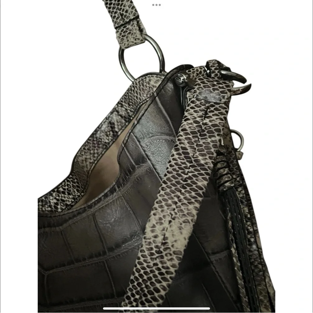 G.I.L.I. Gray Croc Embossed Genuine Leather Satchel Handbag